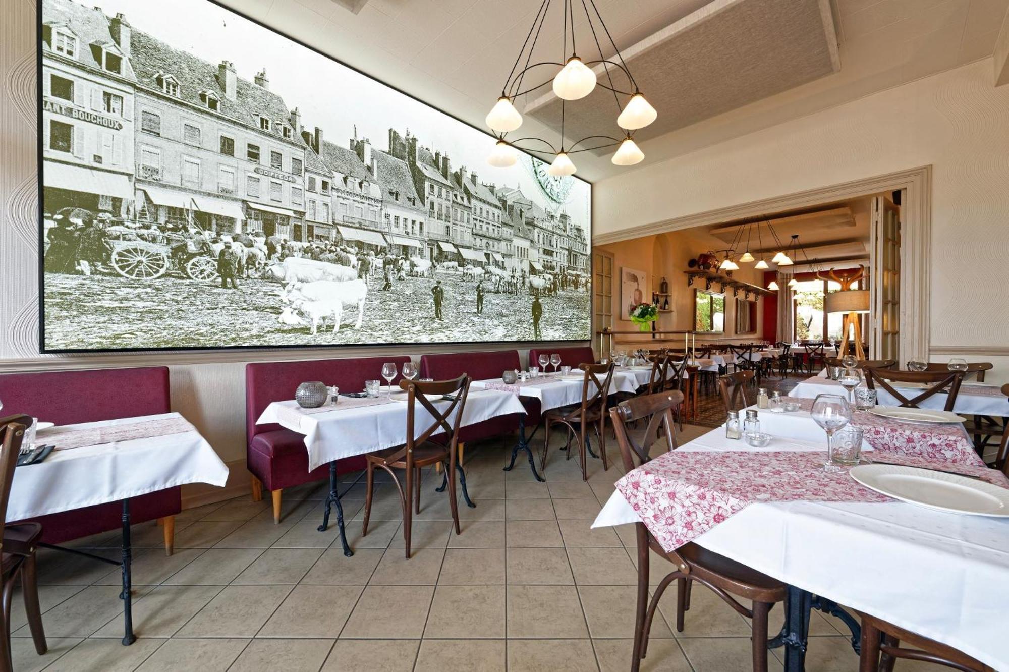 Contact De La Gare Et Son Restaurant Cote A Cote 3* Autun